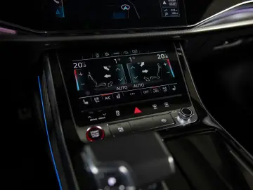 Audi RS Q8 4.0 TFSI quattro FACELIFT - Garantie Audi 5 ANI