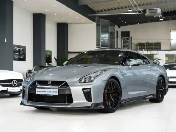 Nissan GT-R Black Edition TITAN BOSE RECARO SPECIAL PAINT