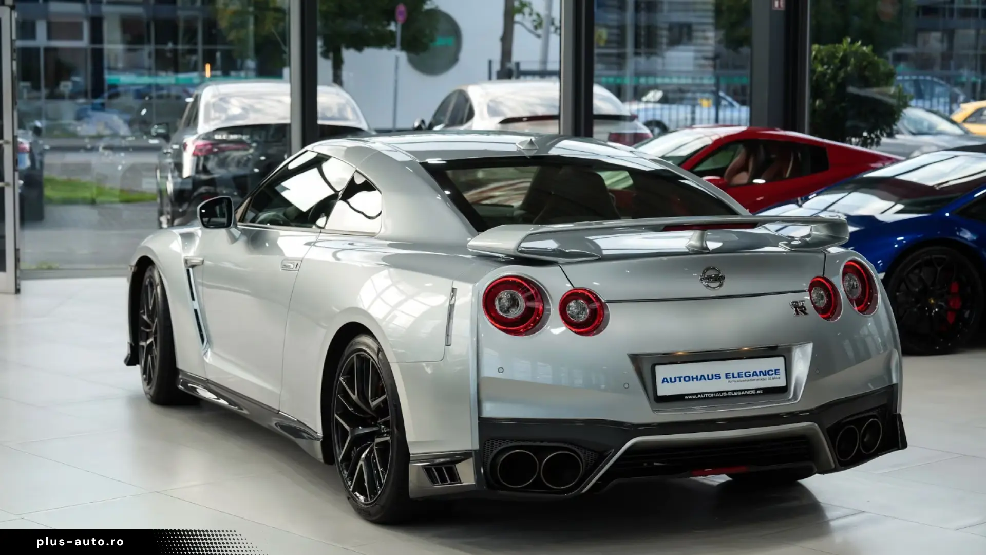Nissan GT-R Black Edition TITAN BOSE RECARO SPECIAL PAINT