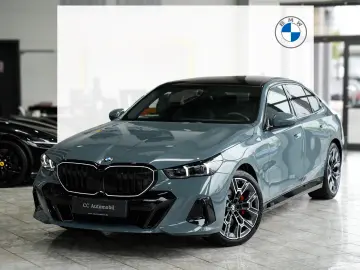 BMW 520i M SPORT PRO 20LM Panorama Harman