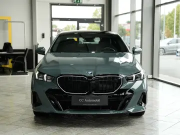 BMW 520i M SPORT PRO 20LM Panorama Harman