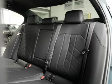 BMW 520i M SPORT PRO 20LM Panorama Harman