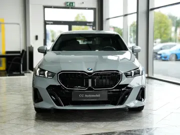 BMW 520d xDrive M Sport AHK 20LM ACC