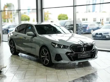 BMW 520d xDrive M Sport AHK 20LM ACC