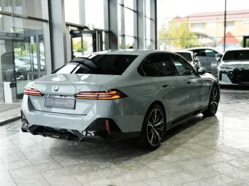 BMW 520d xDrive M Sport AHK 20LM ACC