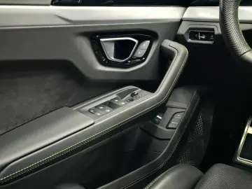 Lamborghini Urus 4.0 V8 Pano B&O Anima Masaj