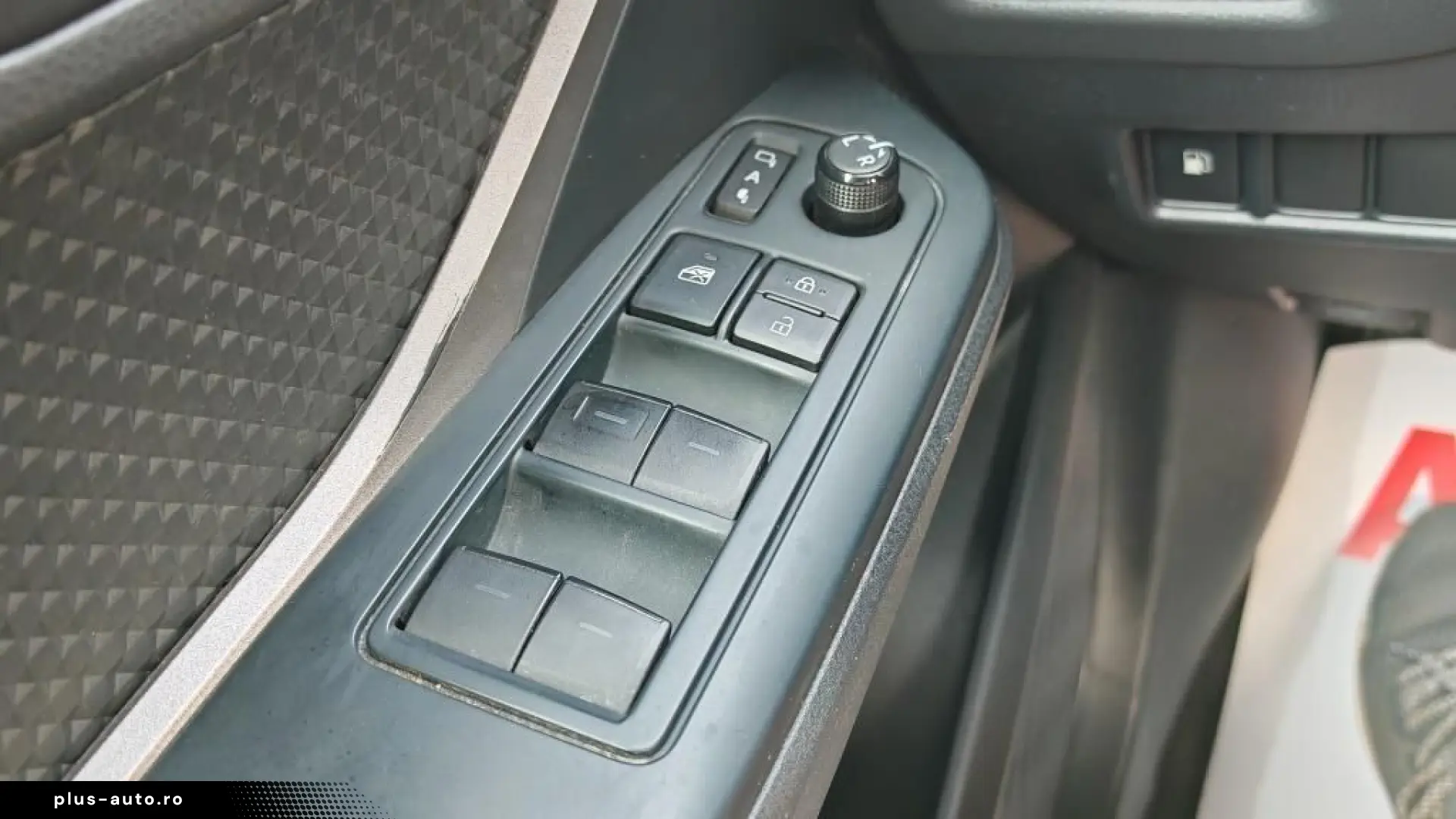 Toyota C-HR Benzina   Hybrid automata 2022-Leasing   Credit