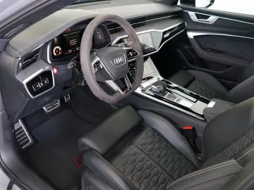 AUDI RS6 performance DynamikpaketPlus AHK STHZ MEGA!!