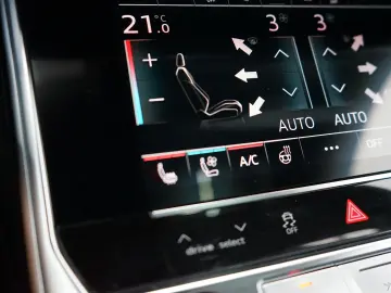 AUDI RS6 performance DynamikpaketPlus AHK STHZ MEGA!!