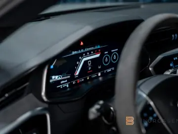 AUDI RS 6 Performance RS-Design Pano Rear Steering