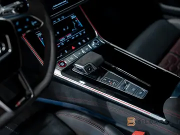 AUDI RS 6 Performance RS-Design Pano Rear Steering