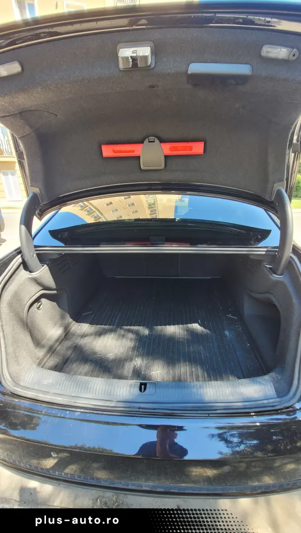 Audi A4 quattro S-Line (B9) V6 3.0TDI 272CP