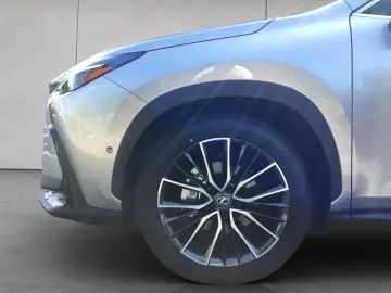 Lexus NX 450h Luxury Line - MY2026