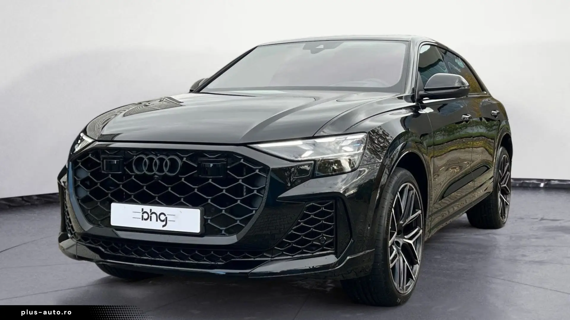 Audi RSQ8 SUV 441(600) kW(PS) tiptronic