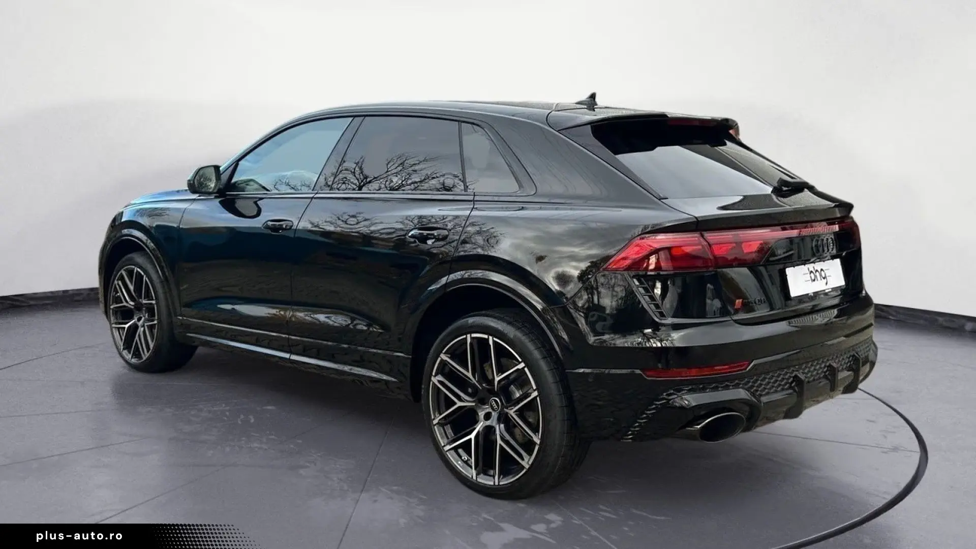 Audi RSQ8 SUV 441(600) kW(PS) tiptronic