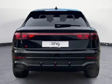 Audi RSQ8 SUV 441(600) kW(PS) tiptronic