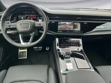 Audi RSQ8 SUV 441(600) kW(PS) tiptronic