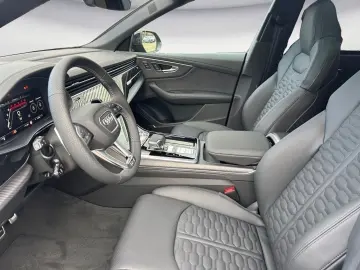 Audi RSQ8 SUV 441(600) kW(PS) tiptronic