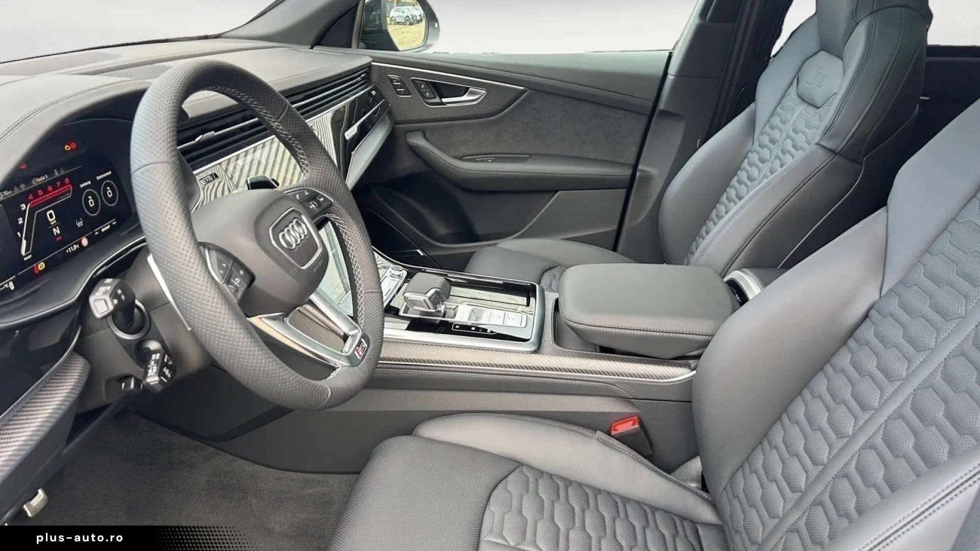 Audi RSQ8 SUV 441(600) kW(PS) tiptronic