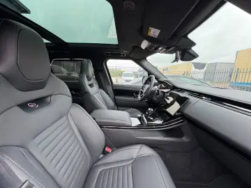 Land Rover Range Rover Sport SV P635 British Racing Matt