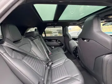 Land Rover Range Rover Sport SV P635 British Racing Matt