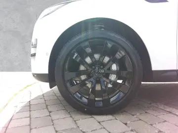 Land Rover Range Rover Sport D250 SE