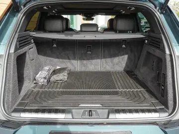 Land Rover Range Rover Sport P460e Hybrid Dynamic SE