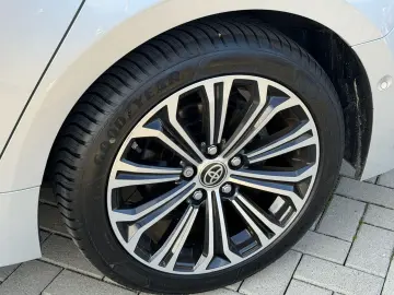 TOYOTA Corolla Hybrid Team