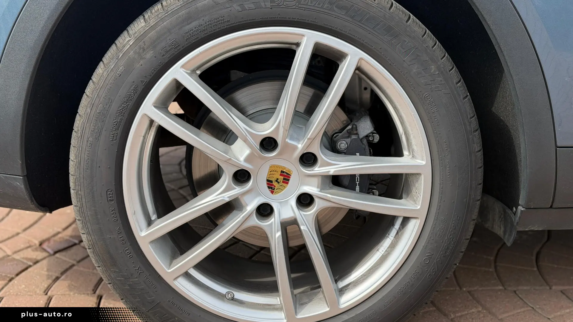 PORSCHE CAYENNE 2019