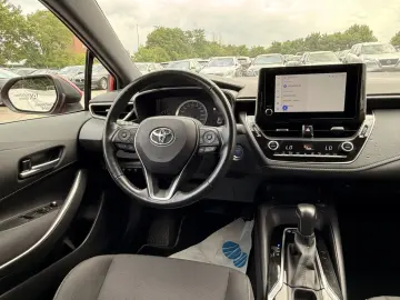 TOYOTA Corolla 2.0 Hybrid Business Edition