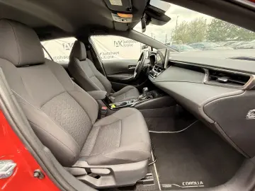 TOYOTA Corolla 2.0 Hybrid Business Edition