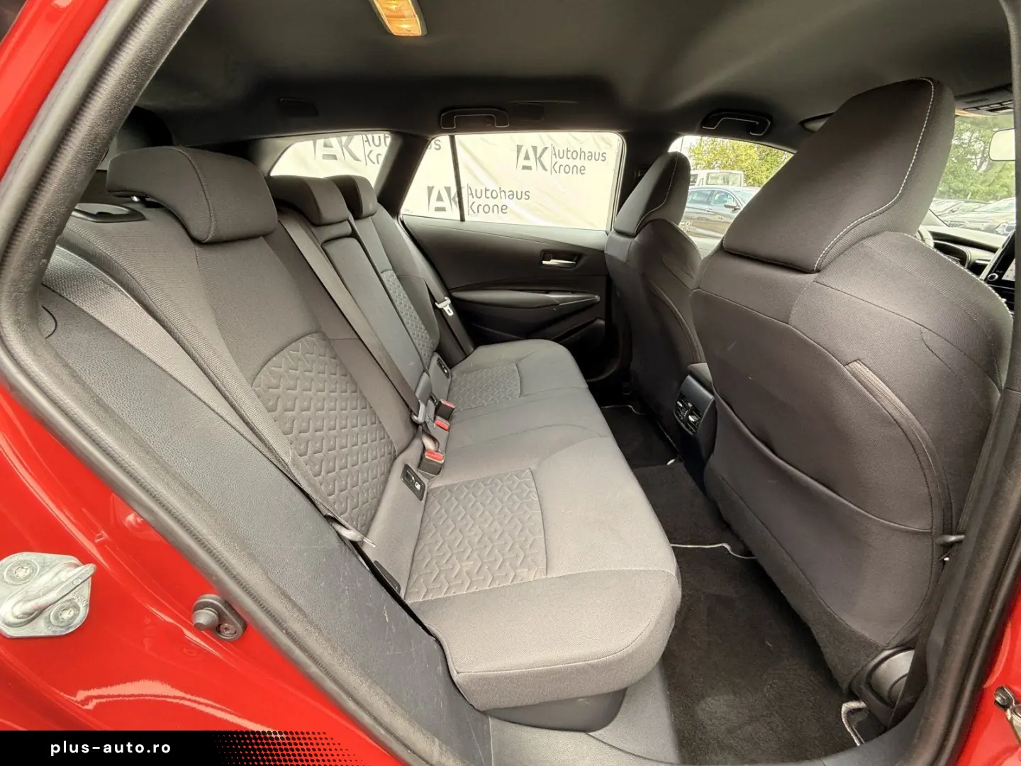 TOYOTA Corolla 2.0 Hybrid Business Edition