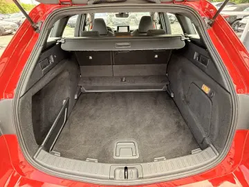 TOYOTA Corolla 2.0 Hybrid Business Edition