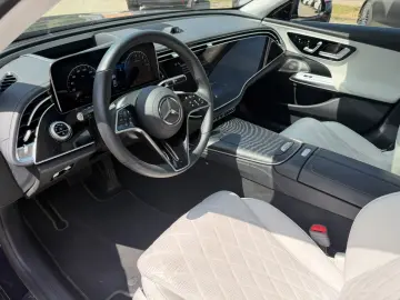 MERCEDES-BENZ E 300 de 4M Exclusive Premium Plus Superscreen