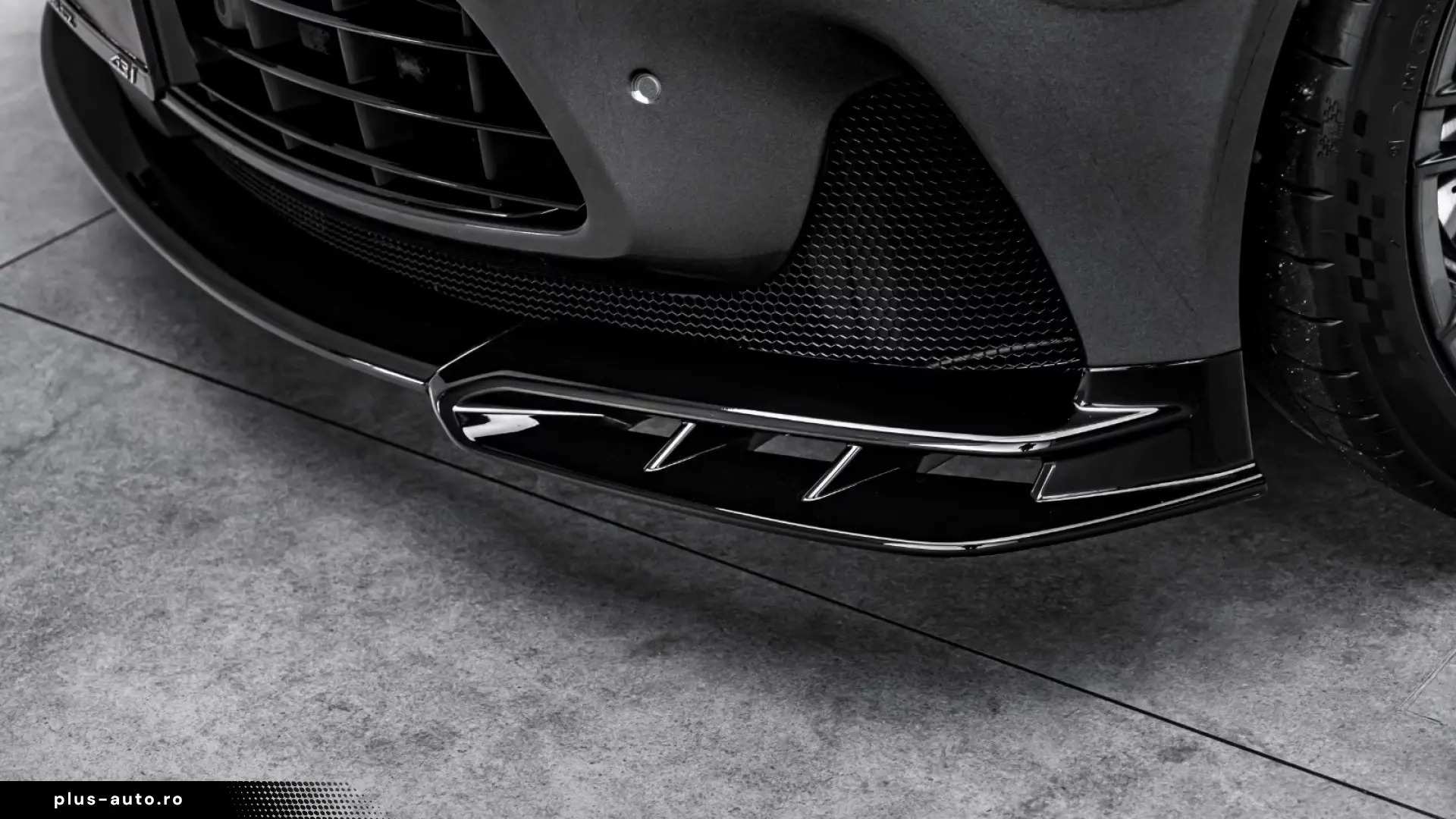 Aston Martin DB12 S 4.0 V8
