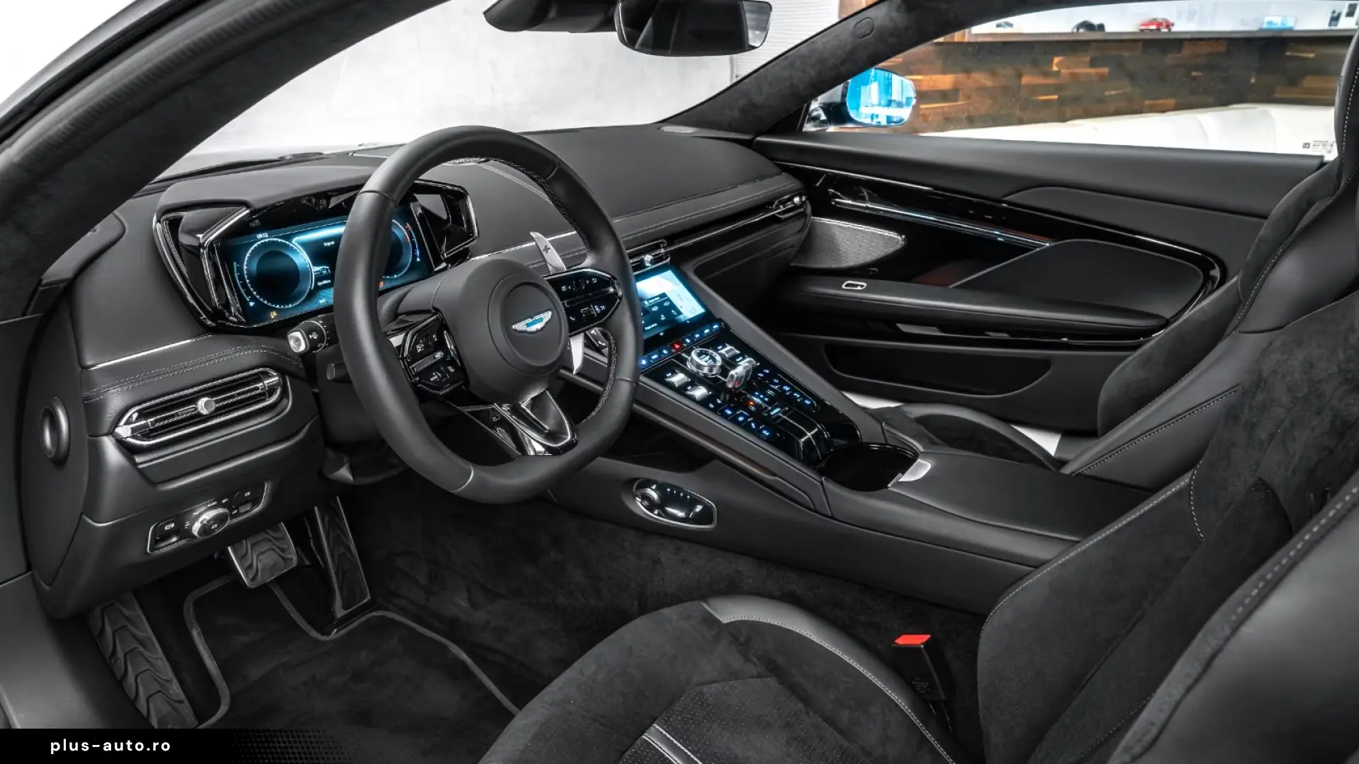 Aston Martin DB12 S 4.0 V8