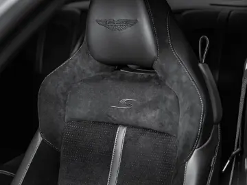 Aston Martin DB12 S 4.0 V8
