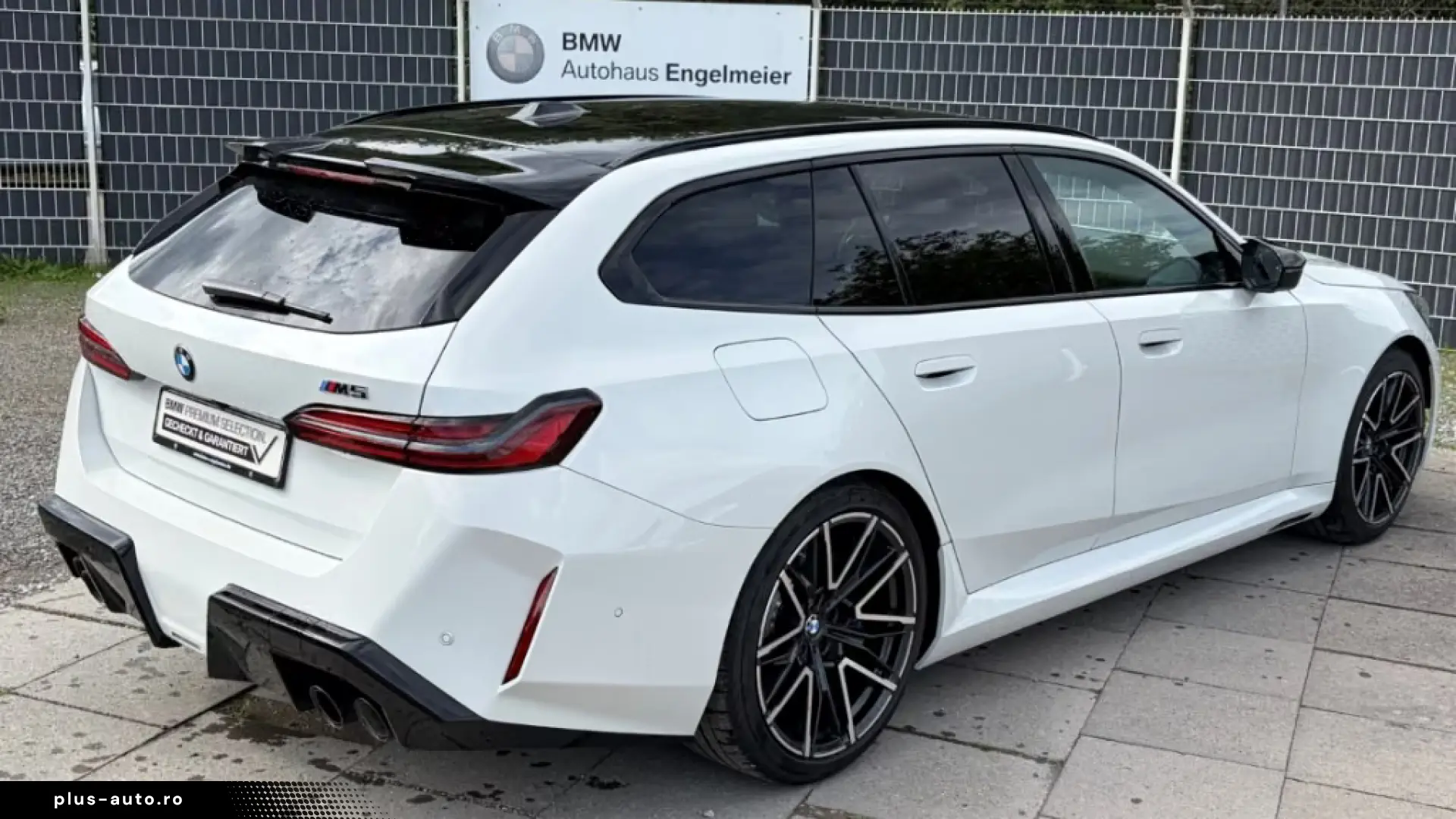 BMW M5 Touring ParkAssis DrivAssis eSitz GARANTIE 03.2031