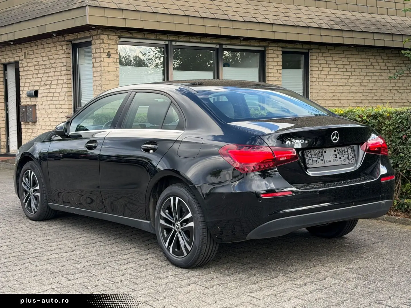 MERCEDES-BENZ A 250e Lim Facelift Widescreen LED Kamera