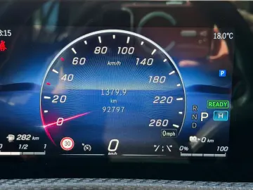 MERCEDES-BENZ A 250e Lim Facelift Widescreen LED Kamera