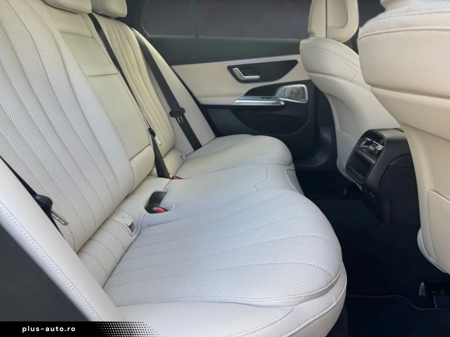MERCEDES-BENZ E 300 de 4M AMG. Pano  Superscreen  Beige Int.