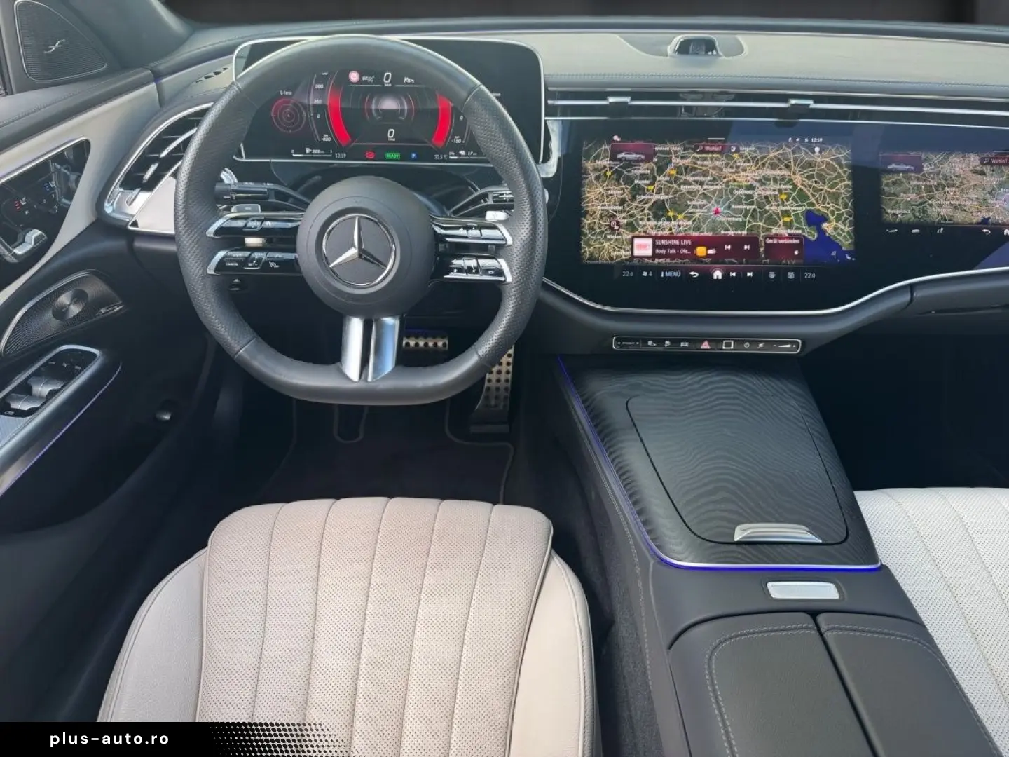 MERCEDES-BENZ E 300 de 4M AMG. Pano  Superscreen  Beige Int.