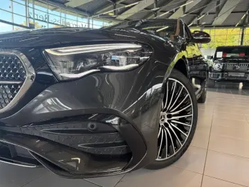 MERCEDES-BENZ E 300 de 4M AMG. Pano  Superscreen  Beige Int.