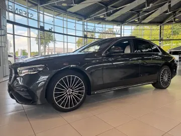 MERCEDES-BENZ E 300 de 4M AMG. Pano  Superscreen  Beige Int.