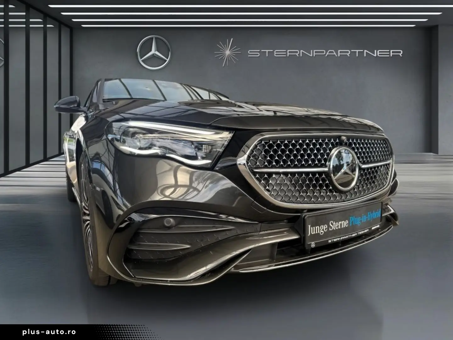 MERCEDES-BENZ E 300 de 4M AMG. Pano  Superscreen  Beige Int.