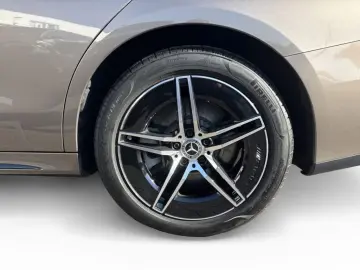 MERCEDES-BENZ E 300 de Limousine Edition AMG Burmest…
