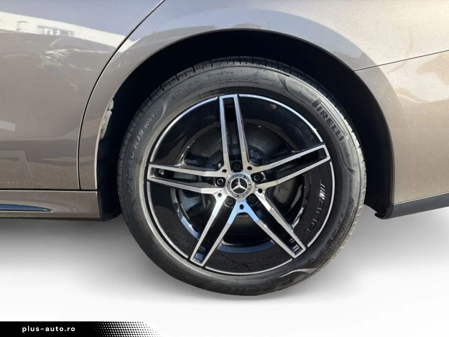 MERCEDES-BENZ E 300 de Limousine Edition AMG Burmest&hellip;