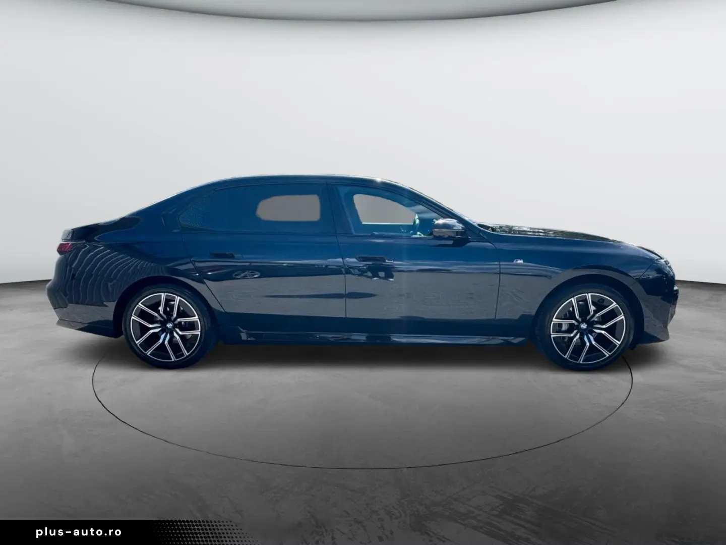 BMW 740d xDrive MSport Iconic SkyPano B&W 360  Hud