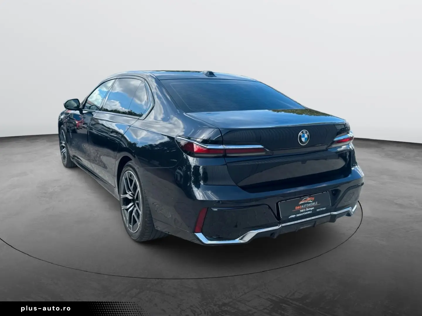 BMW 740d xDrive MSport Iconic SkyPano B&W 360  Hud
