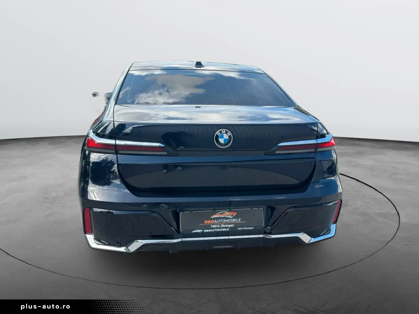 BMW 740d xDrive MSport Iconic SkyPano B&W 360  Hud